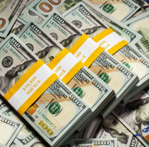 The U.S. Dollar: A Global Economic Powerhouse The U.S. Dollar: A Global Economic Powerhouse